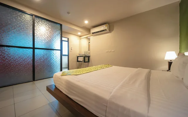 جناح رومانسي بسرير كينج، Gu Hotel 7/10