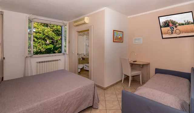 غرفة قياسية ثلاثية بسرير كوين وسرير فردي، Hotel Eura 4/8