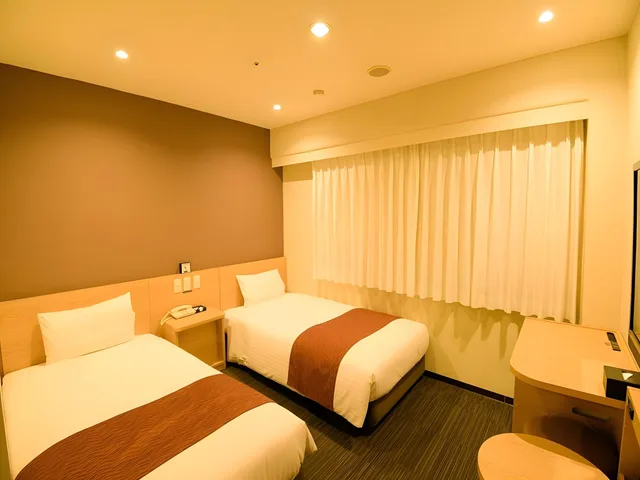 غرفة قياسية بسريرين منفصلين، VIA INN SHIN-OSAKA WEST 1/1
