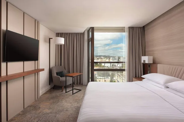 جناح جونيور بسرير كينج، Marriott Lisbon 1/3