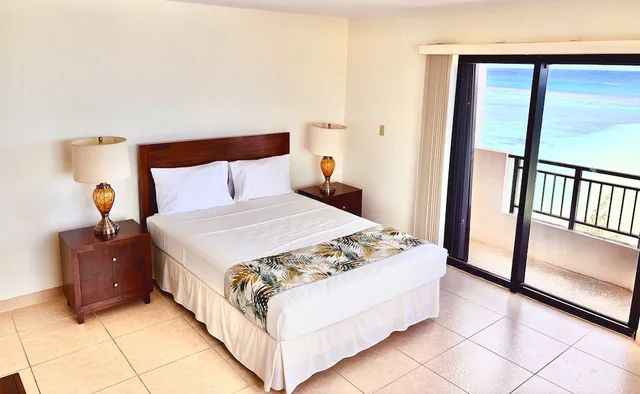 جناح بسرير كينج بإطلالة على البحر بغرفة نوم واحدة، Aquarius Beach Tower 1/4