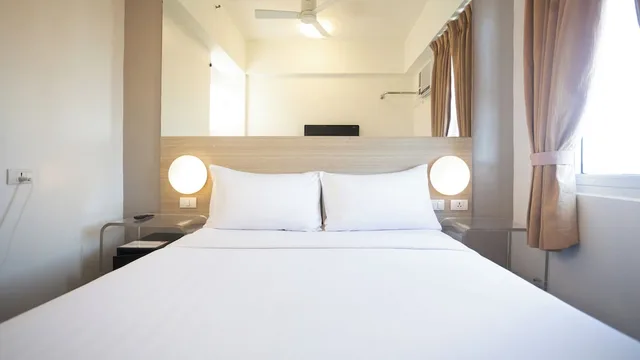 غرفة بسرير كوين، Red Planet Cebu 8/10