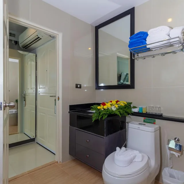 Deluxe, Double Bed, Side Sea View، MODERN LIVING HOTEL 9/10