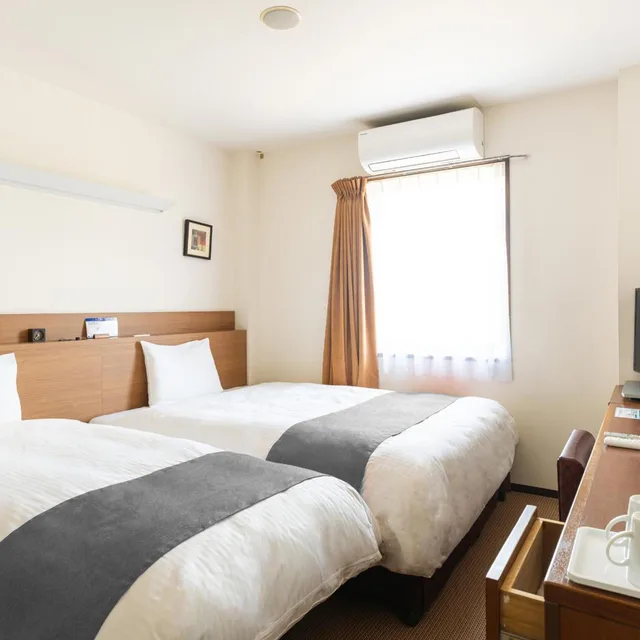 غرفة بسرير مزدوج مع سرير إضافي للمدخنين، Vessel Hotel Higashi-Hiroshima 1/4
