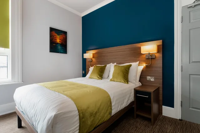 غرفة بسرير مزدوج بحمام خاص، St Andrews Hotel B B 4/10