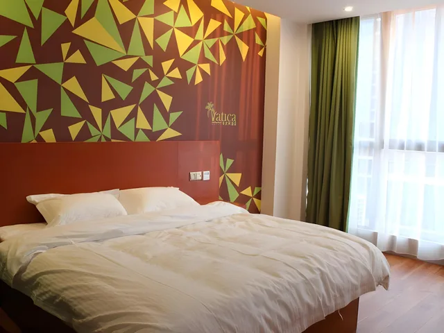 غرفة بزنس بسرير كينج وسرير كوين، Vatica Hotel Fuyang Linquan Tenghui International City Branch 1/2