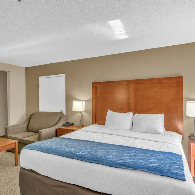 جناح، Bristol Arcadia Inn 1/10
