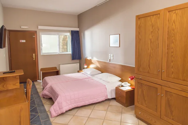 Family, Apartment, Twin Beds, King Bed, Sea Front، Elea Mare 2/4