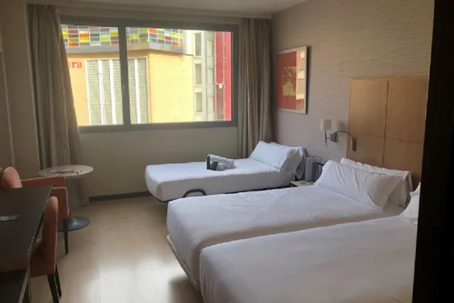 غرفة عائلية، Abba Huesca Hotel 2/4