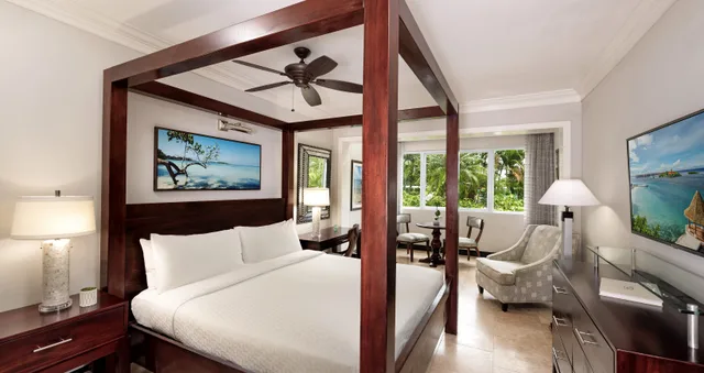 Paradise, Deluxe، Sandals Negril - Adults Only 1/2