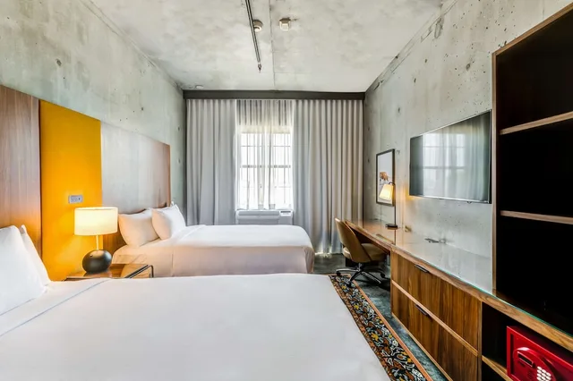 لوفت بسريرين مزدوجين، NYLO Las Colinas Hotel, Tapestry Collection by Hilton 1/3