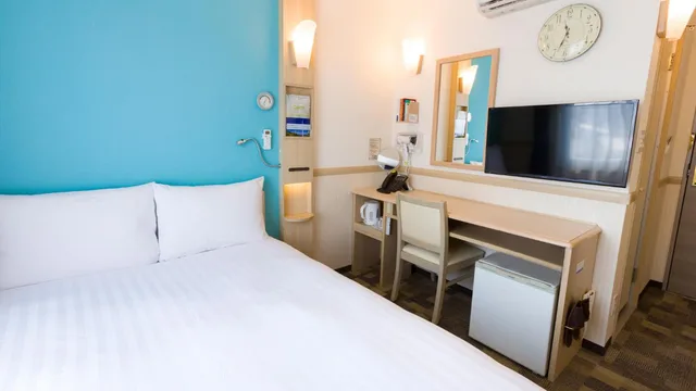 غرفة بسرير مزدوج للمدخنين، Toyoko Inn Kobe Sannomiya-eki Shiyakusho Mae 4/8