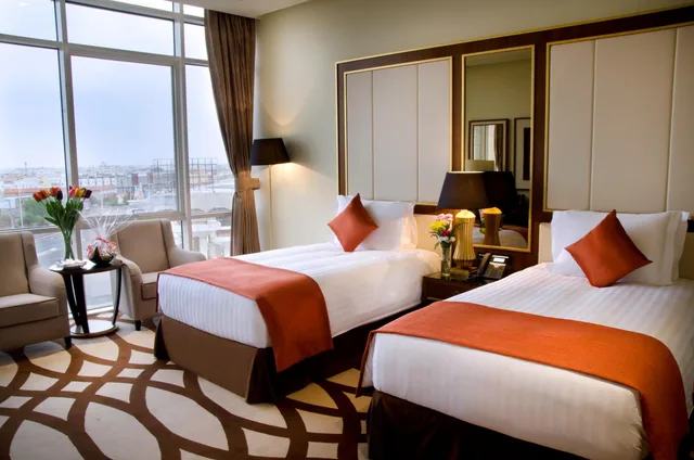 Amber Room, Bayat Hotel 2/7