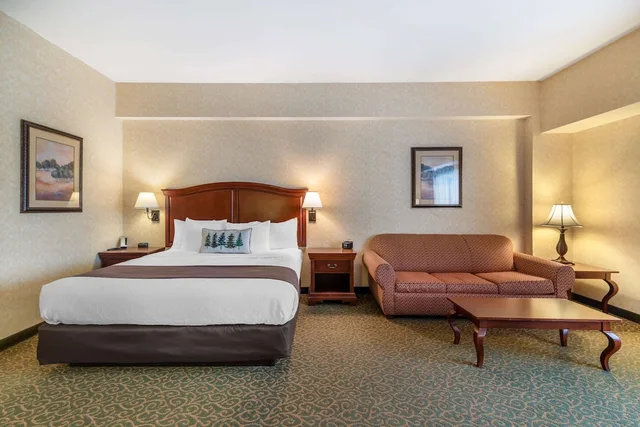 جناح بسرير كينج، Maine Evergreen Hotel Ascend Hotel Collection 1/10