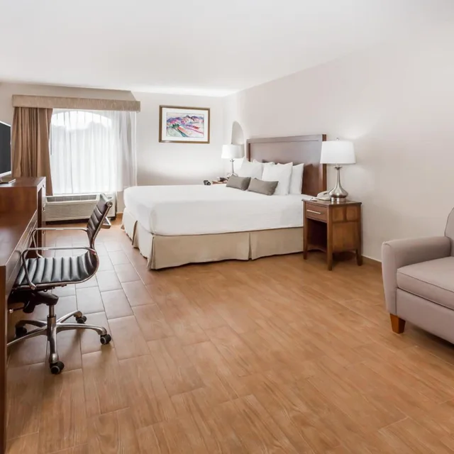 Room, Double Bed, Baymont by Wyndham Lazaro Cardenas 3/3
