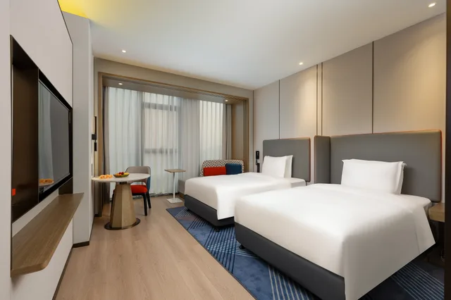 غرفة قياسية بسريرين منفصلين في طابق مرتفع، Holiday Inn Express Suzhou Bay 1/4