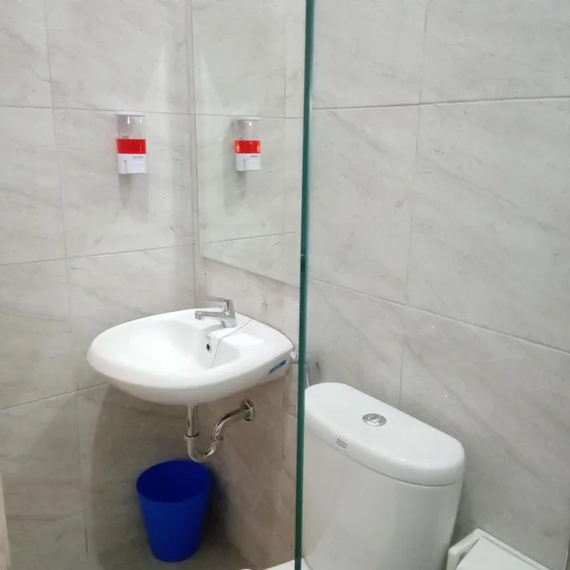 غرفة قياسية بسرير مزدوج، Alzara Hotel Syariah 8/10