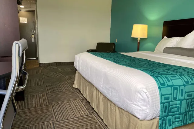 جناح بسرير كوين، Travelodge by Wyndham Miramichi New Brunswick 3/6