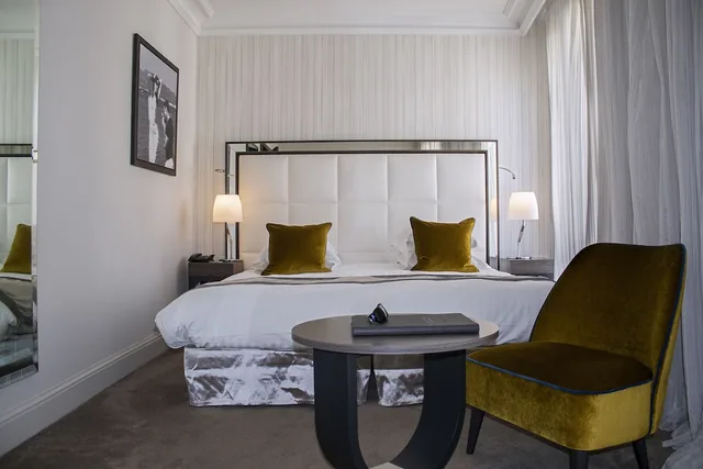 Double Tradition، Le Canberra 3/8
