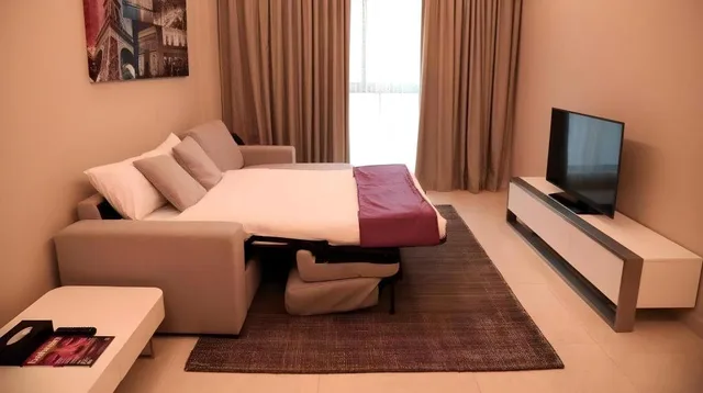 1 Bedroom, Superior, Suite, Queen Bed, The Jewel Hotel 5/10