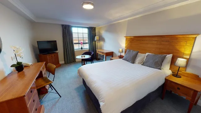 Suite, Glasgow Argyle Hotel, BW Signature Collection 1/1