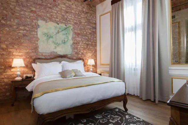 غرفة بسريرين مزدوجين، Pera Parma Hotel 1/1