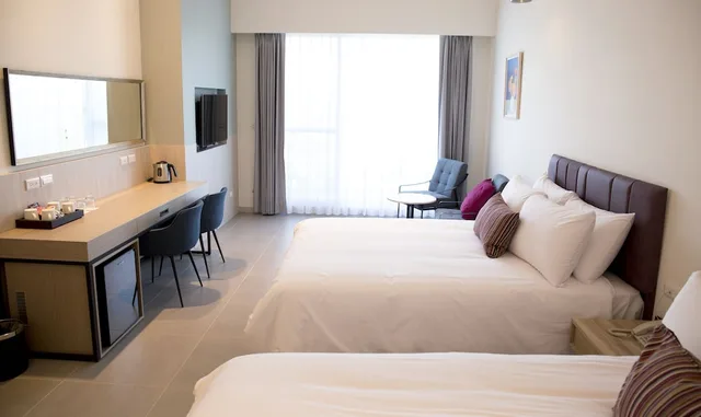 Family, Quadruple, 2 Double Beds, Balcony, Garden Area، Ye Lin Resort 1/3