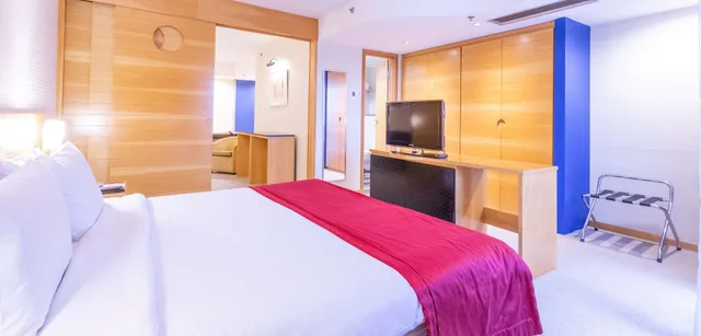 غرفة فاخرة بسرير كينج، Golden Tulip Brasilia Alvorada 10/10