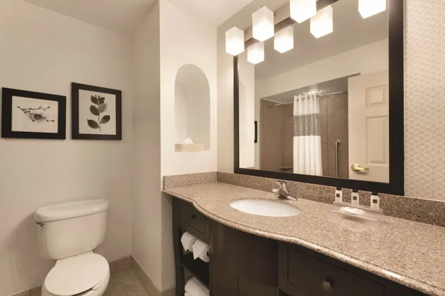 Room, 2 Queen Beds, Accessible, Country Inn & Suites by Radisson, St. Petersburg - Clearwater, FL 5/6