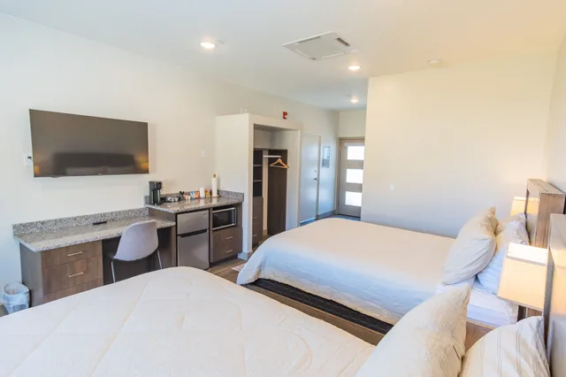 Deluxe, 2 Queen Beds, South Zion Inn & Suites 2/3
