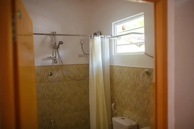 غرفة قياسية بسرير كوين، Hostel First Mirrisa 4/4