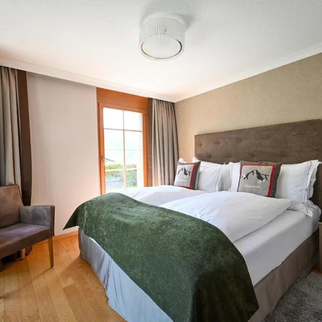 شاليه سوبيريور، Romantik Hotel Schweizerhof 3/9