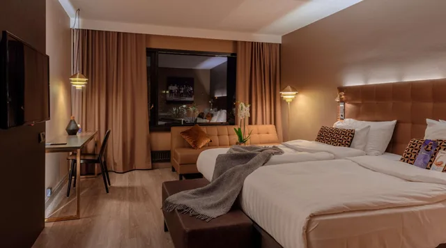 غرفة بسرير كينج، Radisson Blu Marina Palace 2/3