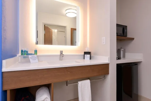 Standard, Double Bed, Holiday Inn Express Glenwood Springs Aspen Area, an IHG Hotel 5/5