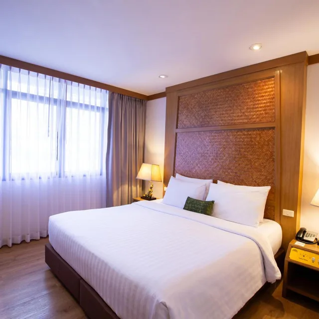 جناح ركني، The Tarntawan Hotel Surawong Bangkok 5/9
