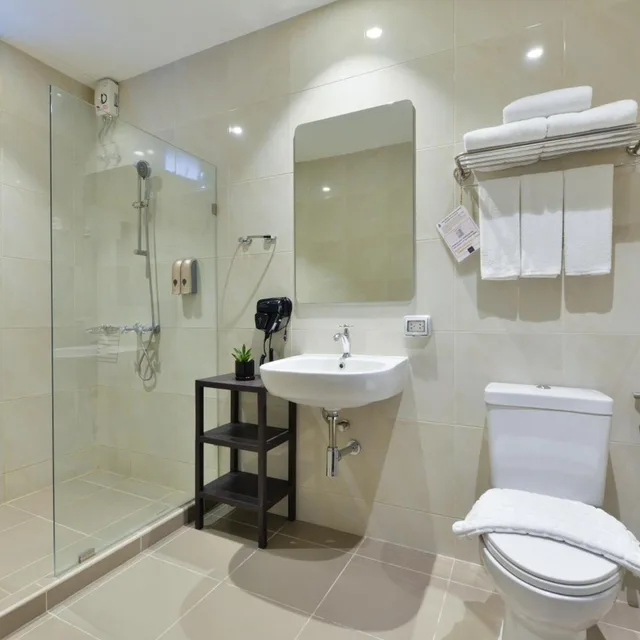غرفة ديلوكس ثلاثية، Old Thai Heng Hotel 5/5