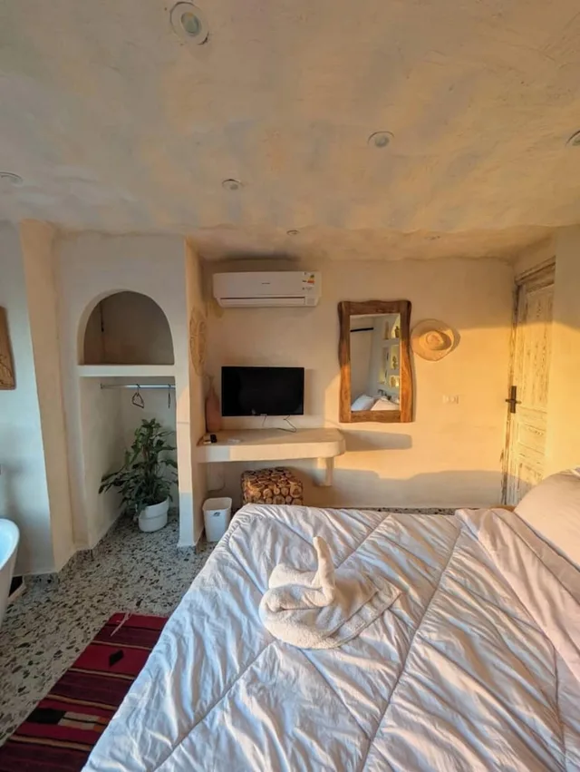 غرفة كومفورت بسرير كينج بإطلالة على الجبل لذوي الإعاقة، 3 Pyramids View Inn 7/10