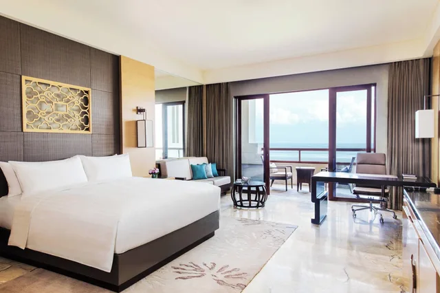 غرفة بسرير كينج بإطلالة على الحديقة، Haikou Marriott Hotel 2/6