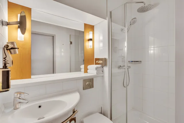 غرفة كومفورت بسرير مزدوج أو سريرين منفصلين، Leonardo Hotel Hannover Medical Park 5/6