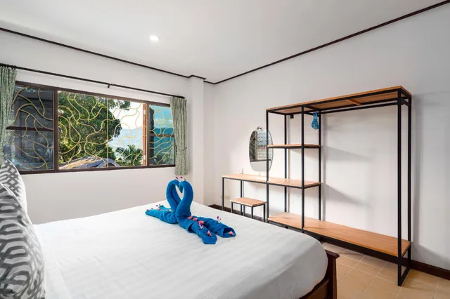 2 Bedrooms, Superior, Suite, King and Queen Bed, Lake View, Chaweng Lakeview Residence 1/1