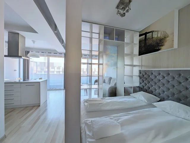 Tower, Panoramic, Studio, Suite, Queen Bed, Sofa, Balcony، Turnau City Aparthotel 1/10