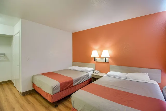 Standard, 2 Double Beds, Motel6 Phoenix, AZ - East 2/8