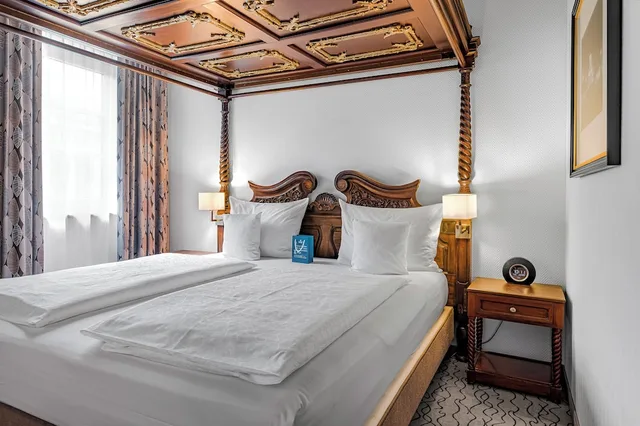 غرفة سوبيريور عائلية بسرير مزدوج مع أريكة، Kings Hotel Center 3/10