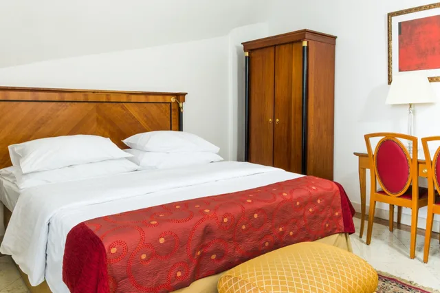غرفة قياسية بسرير مزدوج، Hotel Leon D'oro 2/4
