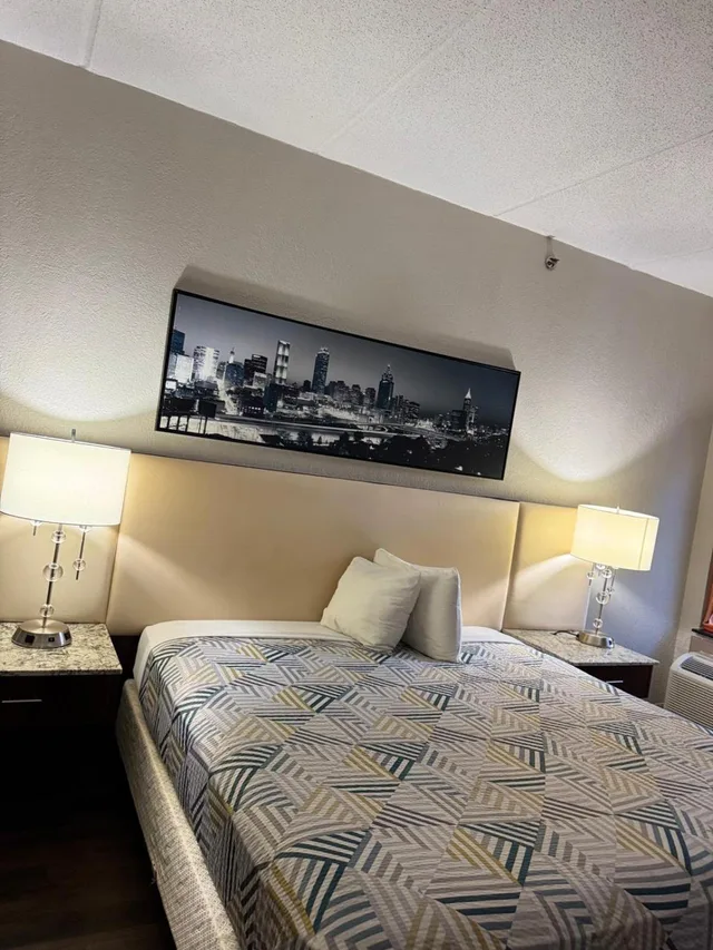 جناح ديلوكس بسرير كينج، Budgetel Inns & Suites - Atlanta Galleria Stadium 1/1