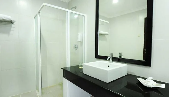 غرفة سوبيريور بسرير كوين، Palace Hotel Cipanas 3/4