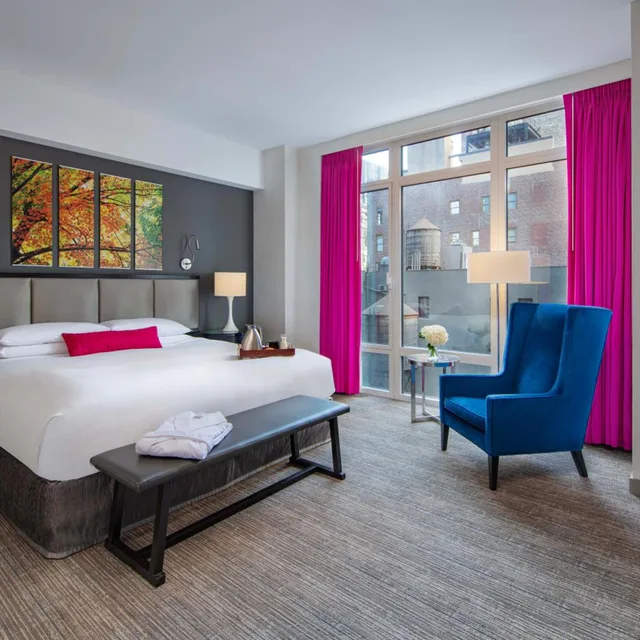 جناح ملكي، Royalton Park Avenue 1/3