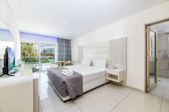 Twin Room Inland View، Tasia Maris Oasis Hotel 3/10