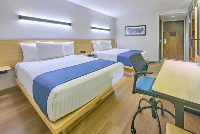 غرفة قياسية بسريرين مزدوجين بإطلالة على المدينة، City Express by Marriott Tijuana El Florido 4/8