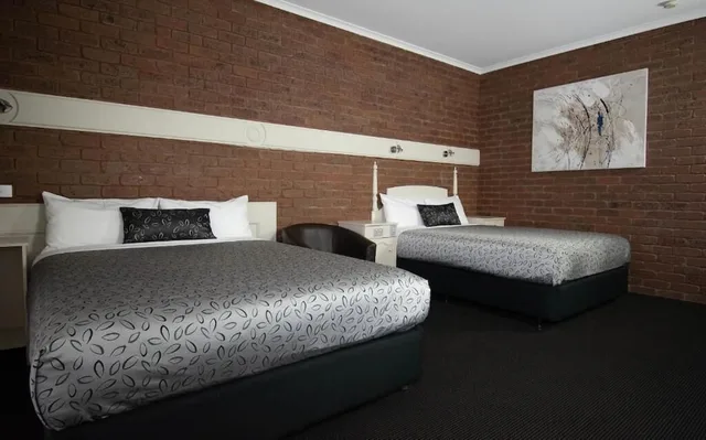 غرفة ديلوكس بسريرين كوين بمطبخ صغير، Albury Townhouse Motel 2/4